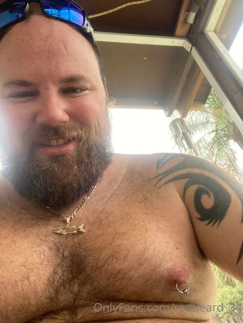 Playin pool boy today message me for special requests 