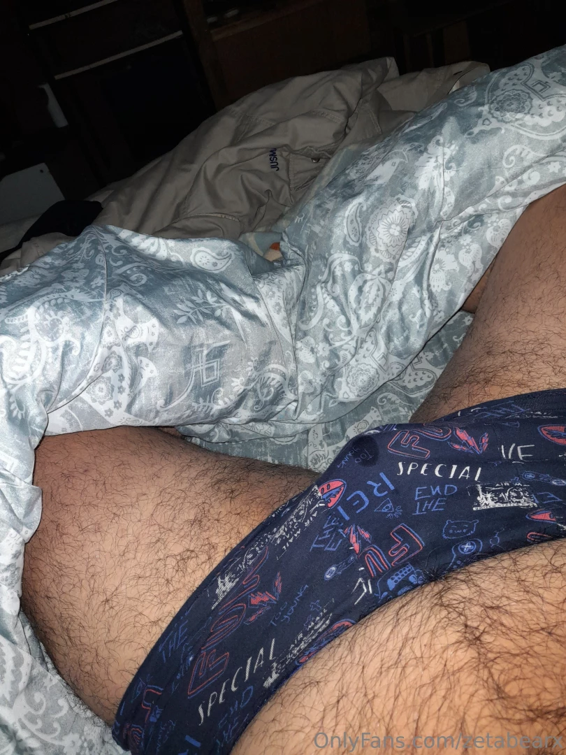 Look how i masturbate it turns me on to see how the milk comes out of 