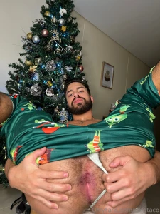 Merry christmas papacitos part 1