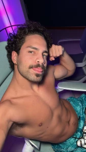 Lazy monday so i took some hole pics