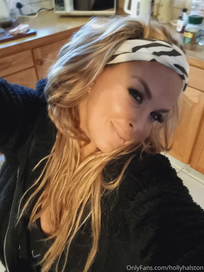 Sign up only tips will receive my private pics n video part 1 