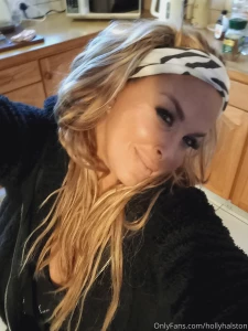 Sign up only tips will receive my private pics n video part 1