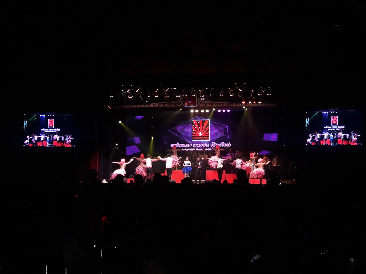 My thai gf took me to towandang a thai local place with live music 