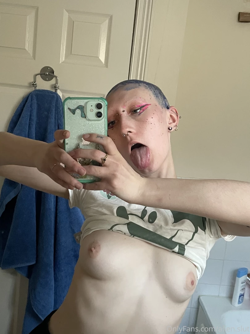 Bleaching my hair to do it pink xxx part 4 