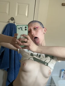 Bleaching my hair to do it pink xxx part 4