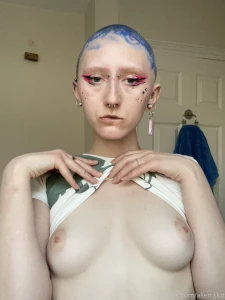 Bleaching my hair to do it pink xxx part 2