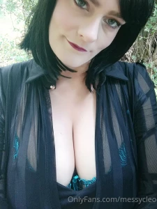 Saturday is the perfect day to show some cleavage