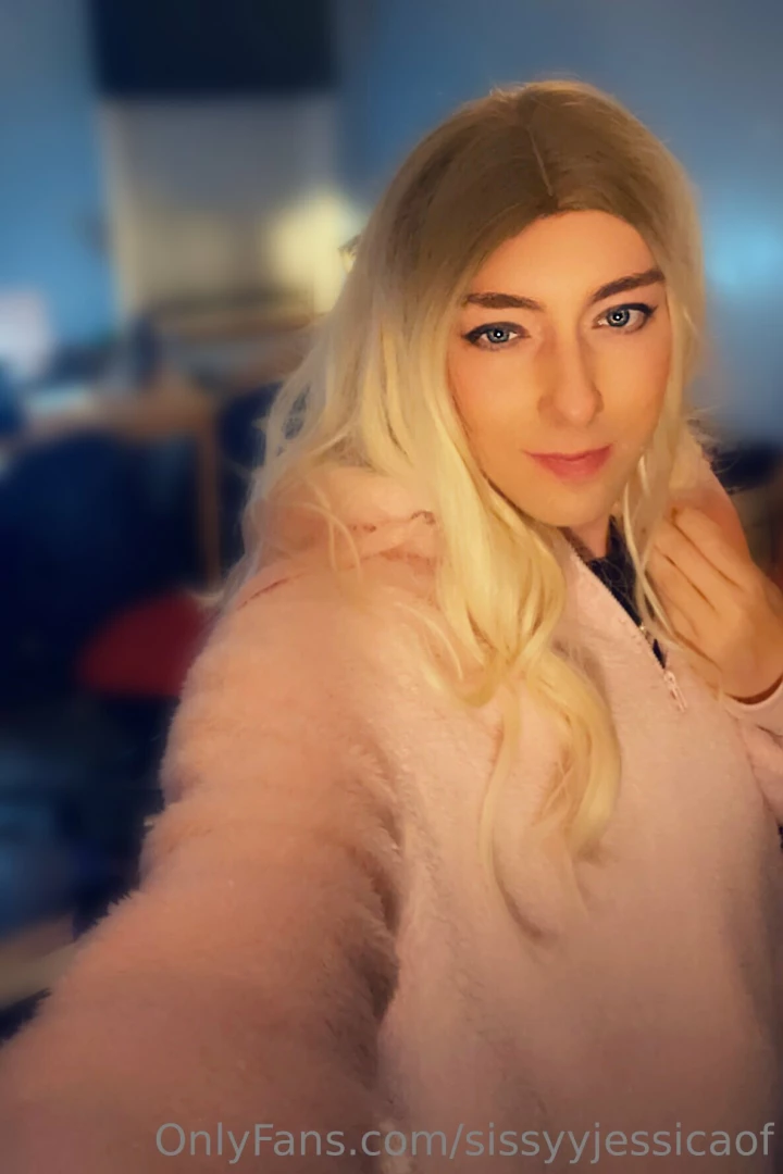 Pink hoodie blue eyes part 1 