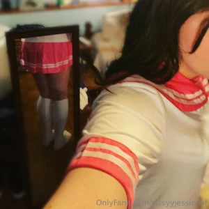 I used to think this was a short skirt this is wayyyy too long part 2