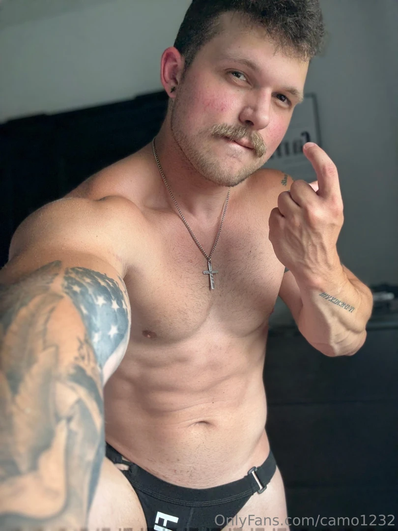 Come here and let s start having some fun tonight 