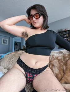 This shirt makes me feel very shakira shakira shewolf era to be part 4