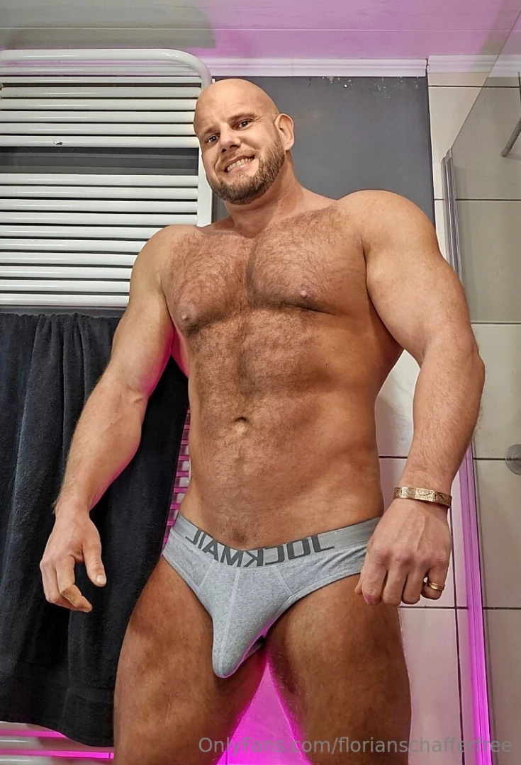 Vip 20 onlyfans com flo_schaffer for more custom videos feel free to 