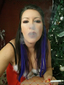 Can u cum for santa s hoe part 4