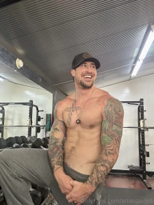 What are you doing later do you wanna see more explicit content join