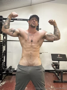 I think my pants are too low do you wanna see explicit content join my