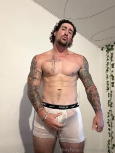 Wanna see if you can trace around it with your tongue if you want to