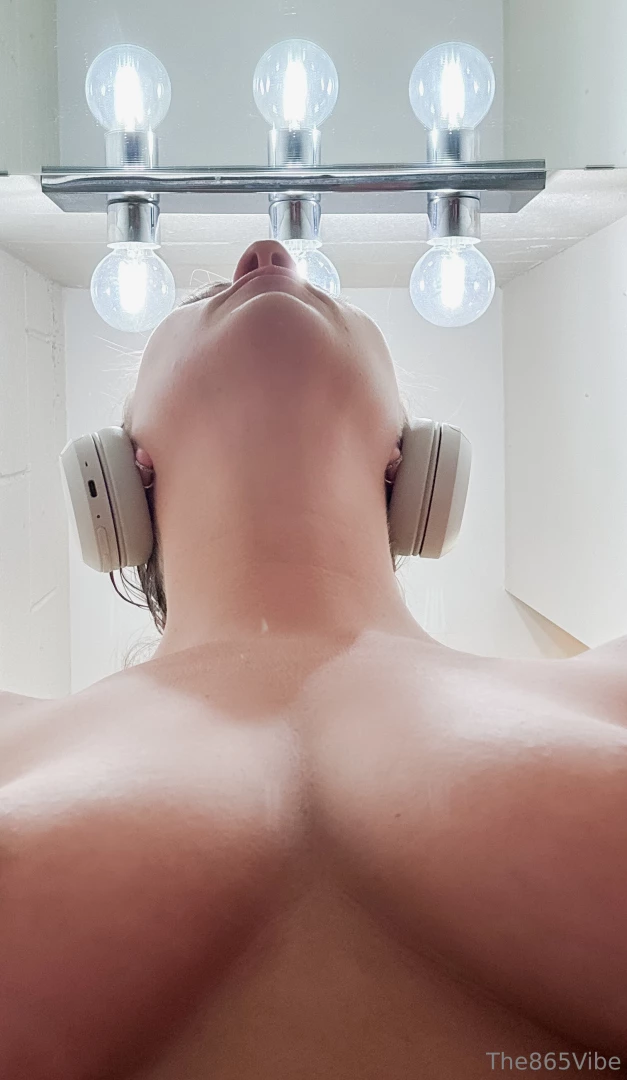 Did you even go to the gym if you didn t take a naked selfie 