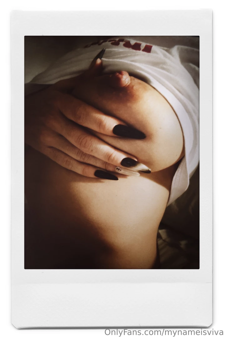 Un po come se ti stessi dicendo guardami scorri per vedere la seconda 