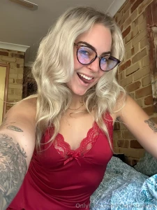 The shade of confidence chaos and kisses