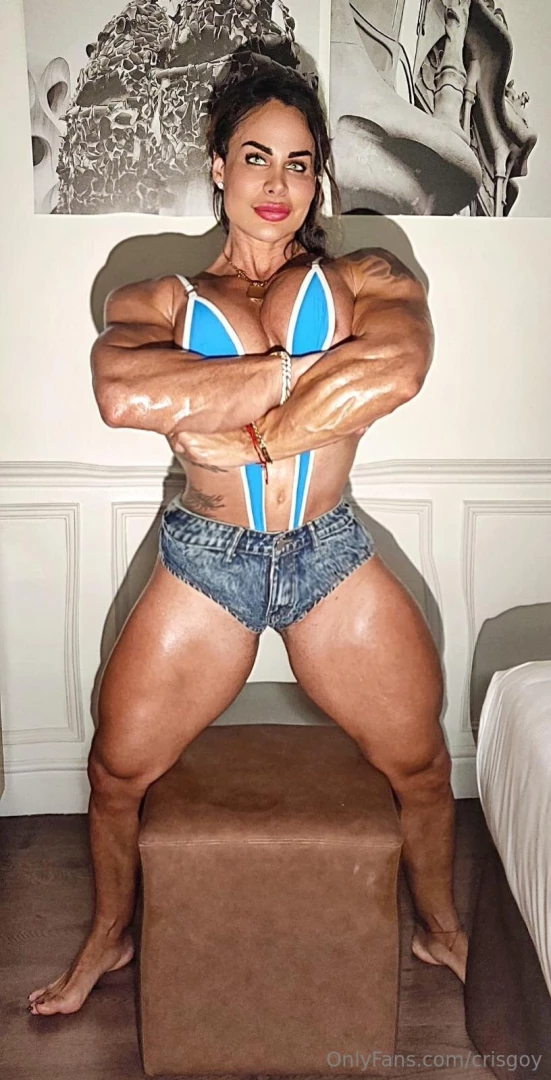 Mi fuerza y mis m sculos son el equilibrio perfecto que fascina a 