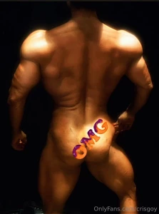 Baby with every pose i show my power and it is impossible to resist