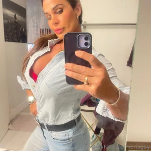 I wish you the best sunday ever i want you to come relax with me