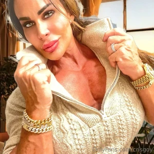 New pics babe write me in private part 3