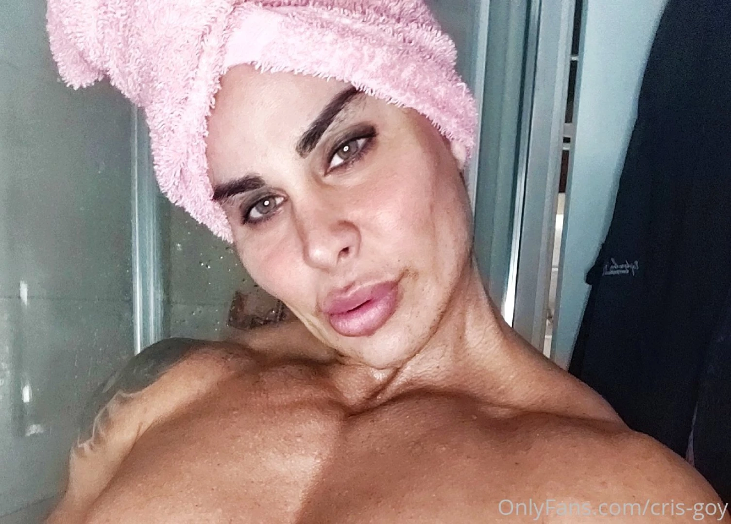 Sweating a lot today are you coming with me comment 