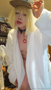 Have a full selfie set for the year also it s my birthday today so part 16