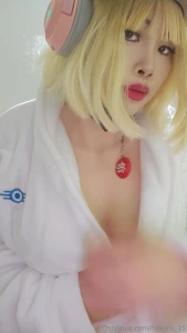 Have a full selfie set for the year also it s my birthday today so part 6