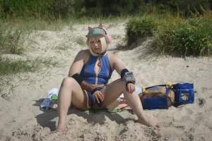 Here s a free fallout beach photo set for you guys stay hydration part 1