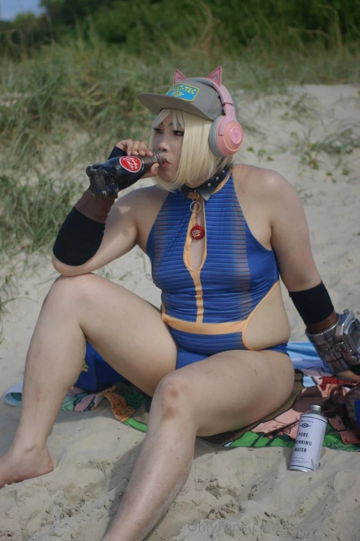 Here s a free fallout beach photo set for you guys stay hydration part 26 