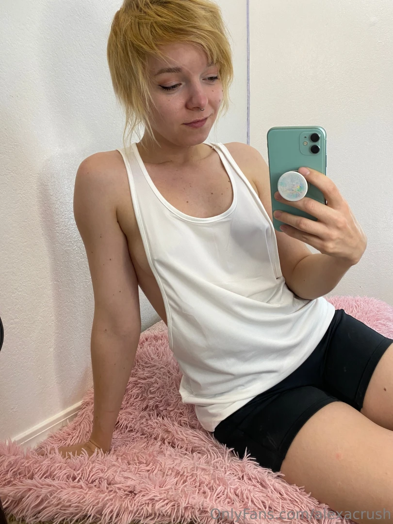 We re gonna work out together but i m not gonna wear a bra part 2 