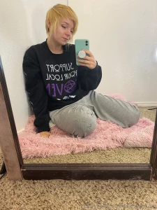 Slept in this morning i was having a sex dream and didn t want to wake part 1