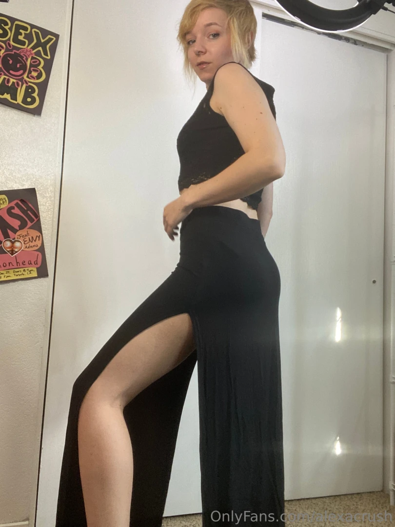 I got a new skirt what do you think it shows off a lot of leg lol part 5 