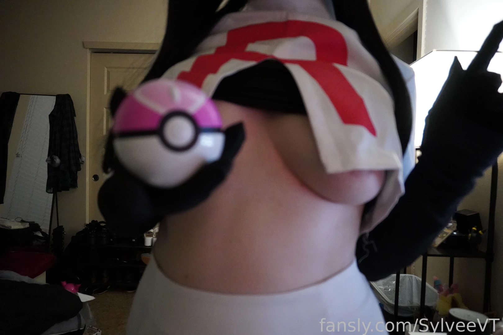 I wasn t paying attention at alllll when i was taking pics with my new part 7 