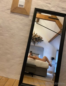 Come and spread my legs and fill me up