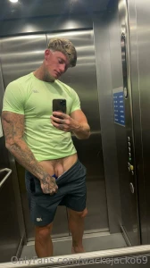 Would you have sex with me in the lift