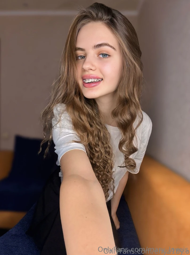 Stop scrolling eva19y o she s only 19yo and she already wants to see part 404 