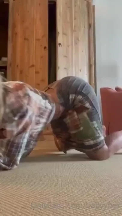 I wanna please you daddy swipe to the end to see a video of me in 