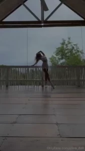 I like this weather u and i are safe and that s what counts