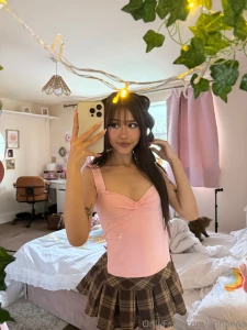 If it isn t pink it isn t right part 1
