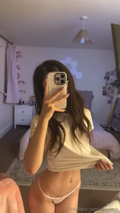 If u hurt my feelings i m posting a thirst trap immediately