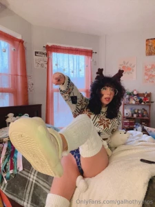 Heheheheh we re celebrating christmas early today with the kiss-mas part 5