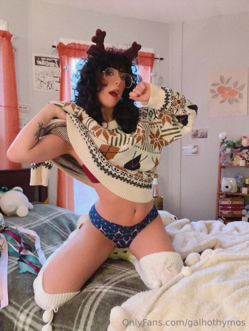 Heheheheh we re celebrating christmas early today with the kiss-mas part 7 