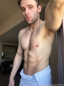 Took advantage of this hotel room lighting