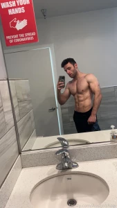 Back from twitchcon and back in the gym