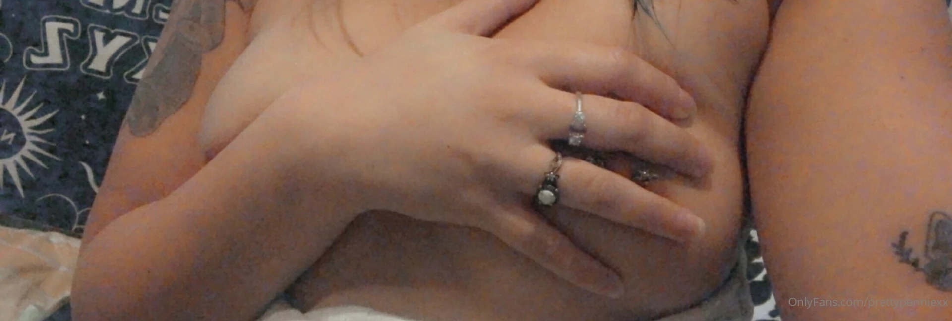 Hehe i got tan lines 