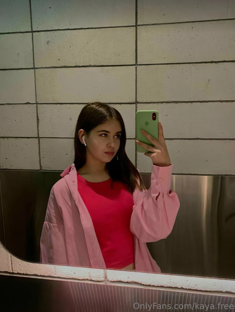 Subscriptions free only now your_devil69 this playful babe part 20 