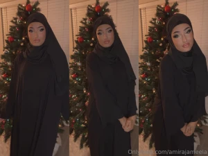 Someone said bring back glamour shots by the tree